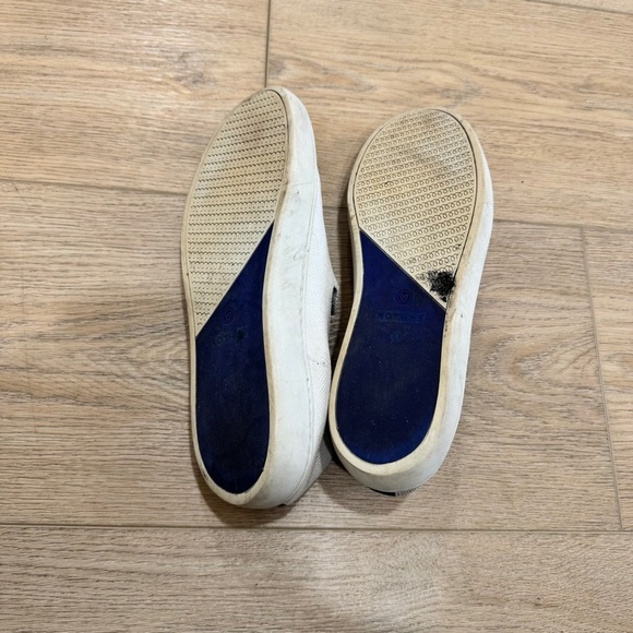 Rothys White Slip On Sneakers Size 11 - Picture 5 of 5